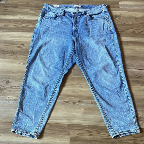 Levi's Premium 80s Mom Jeans Plus Womens 18W High rise Tapered Relaxed Retro - Picture 2 of 16